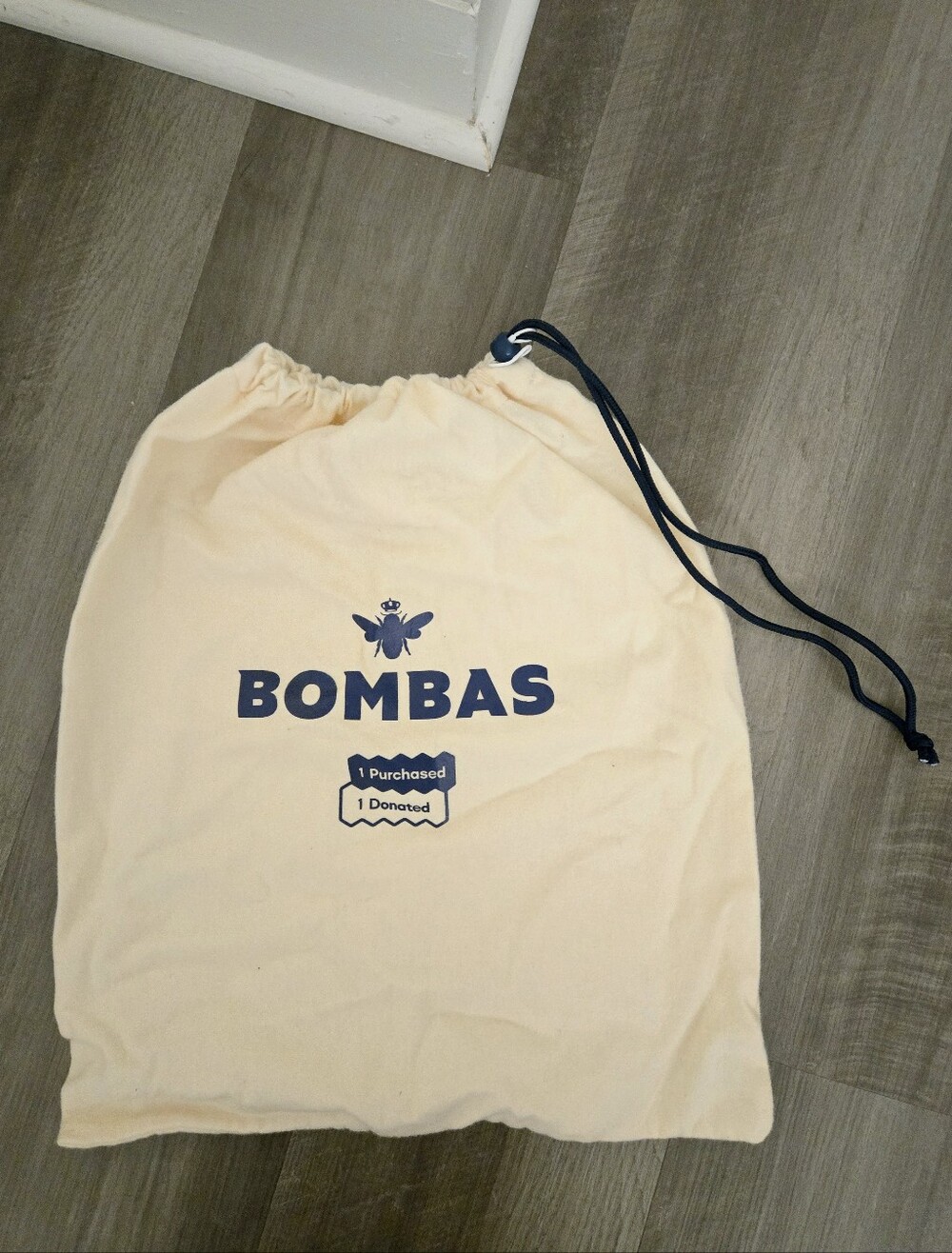 NWT Bombas Canvas Drawstring Dust Bag
